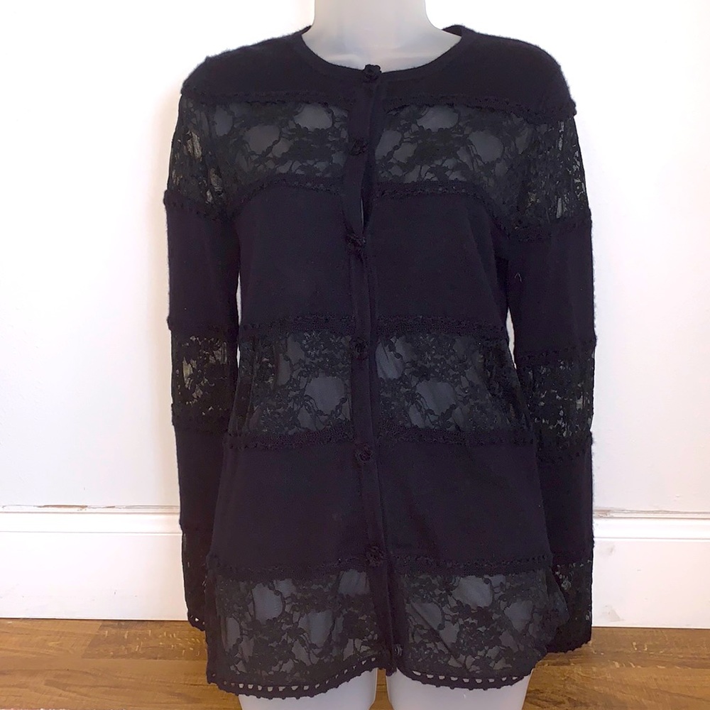 100% Cashmere and lace cardigan. Black. Small.